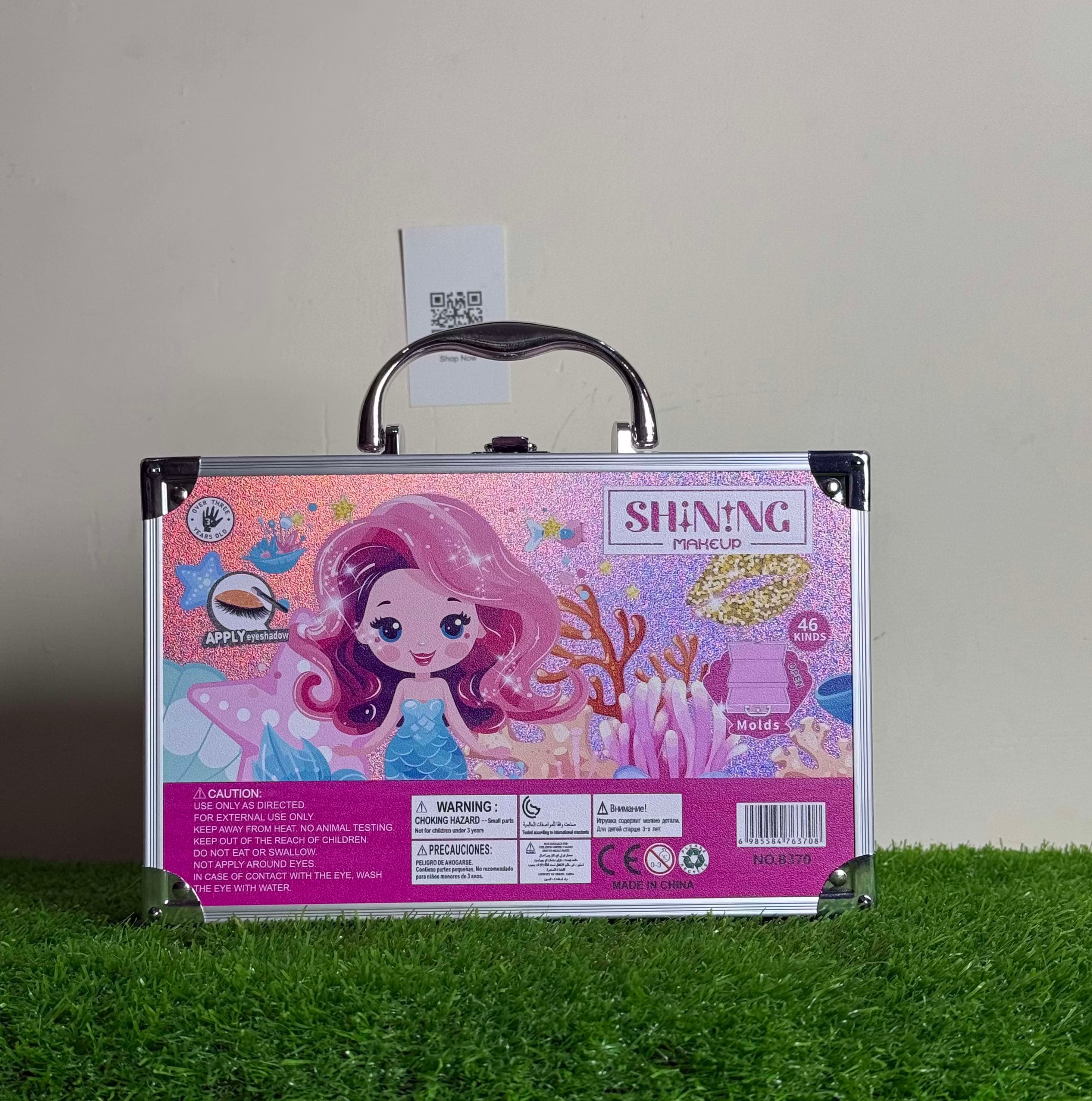 Shining Makeup & Nail Art Kit