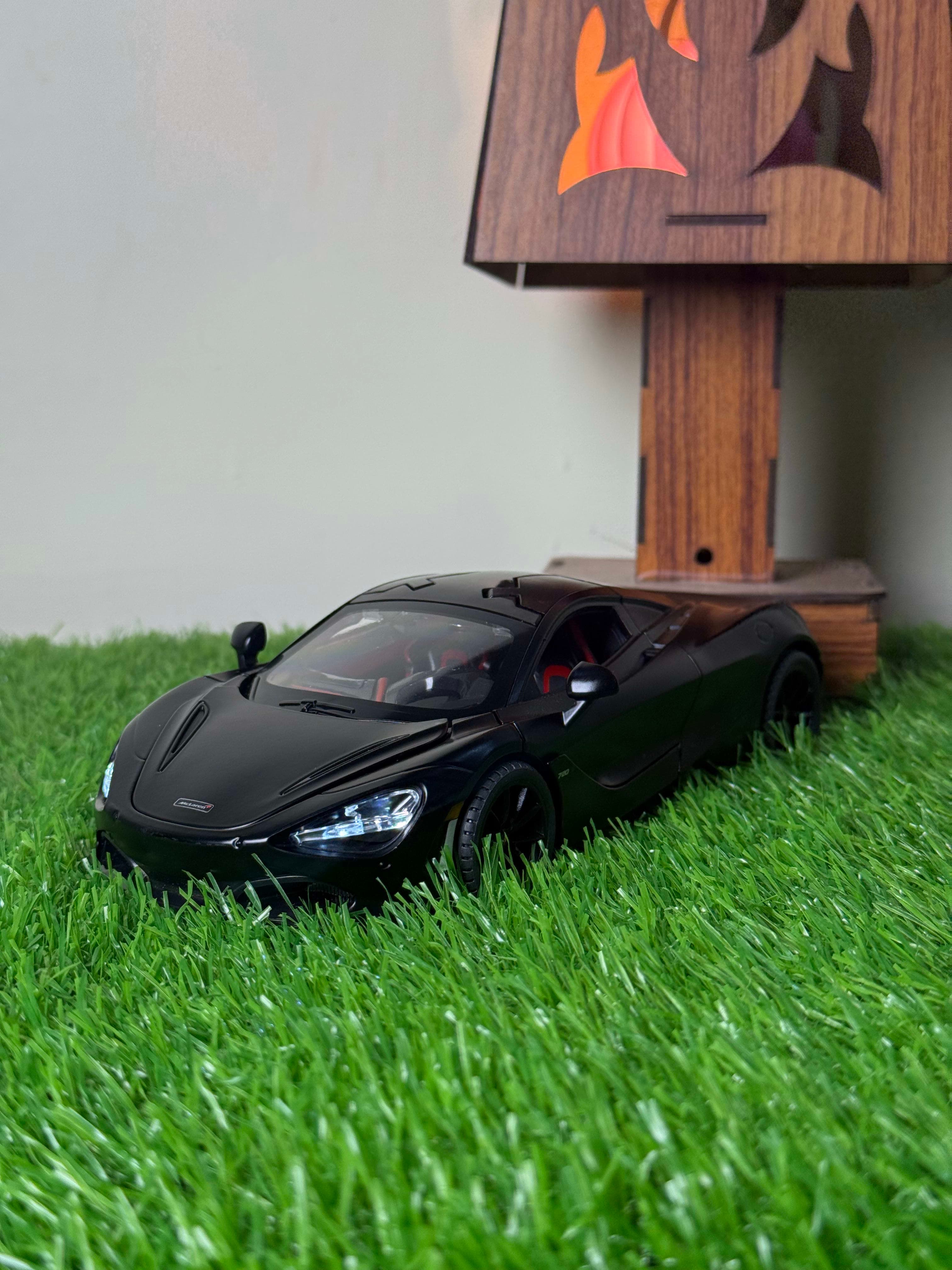 McLaren 720 S-1901 Model Car